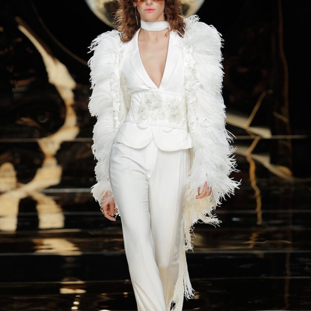 Yolan Cris Wedding Suit